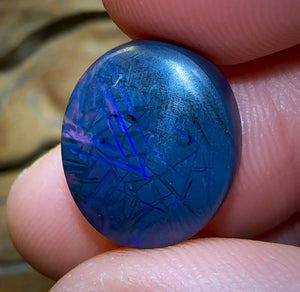 8.3cts - Australian Black Opal from Lightning Ridge. GEM QUALITY - Opal Whisperers