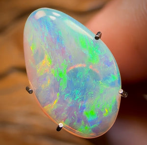 1.9cts - Lightning Ridge Crystal Opal