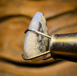 🔨 AUCTION 🔨 1.35cts - South Australian Dark Opal