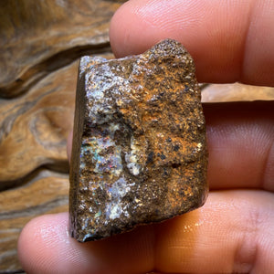 HDW 152cts - Queensland Boulder Seam Opal Rough Piece. Natural Split