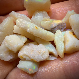 🔨 AUCTION 🔨 91.6cts - 20x South Australian White Opal Rough Parcel
