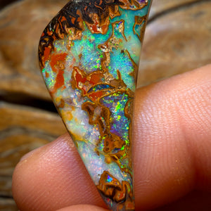 19.8cts - Top Tribal Queensland Boulder Opal from Yowah. Double Sided