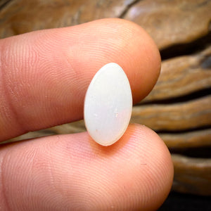 2.5cts - South Australian White Opal from Coober Pedy