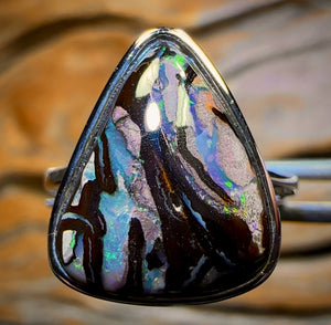 HOT MUMMY Sterling Silver Hand Made- Solid Queensland Boulder Opal Ring With Tribal Magic