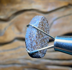 3.9cts - Gorgeous Queensland Boulder Seam Opal - Opal Whisperers