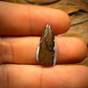 8.8cts - Australian Boulder Seam Opal