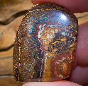 58.4cts - “Tribal Head” Boulder Opal Specimen Picture Stone - Opal Whisperers