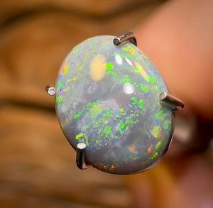 0.85cts - Lightning Ridge Black Opal