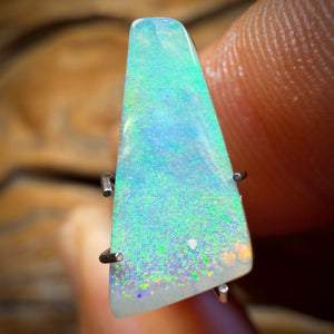 Auction 2.3cts - Queensland Boulder Seam Opal. RECUTTER’S DELIGHT