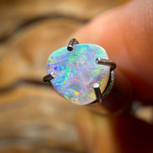 0.15cts - Solid Australian Boulder Pipe Opal