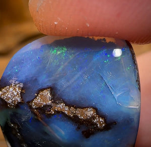 60.2cts - Queensland Boulder Seam Opal - Opal Whisperers