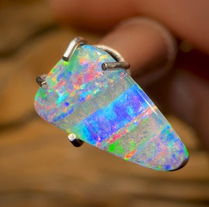 0.95cts - “Sweet Sunset Striation”Queensland Boulder Opal from Winton - Opal Whisperers