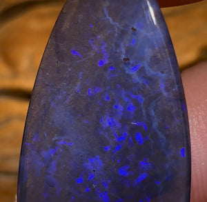 16.9cts - Australian Midnight Blue Black Queensland Boulder Seam Opal
