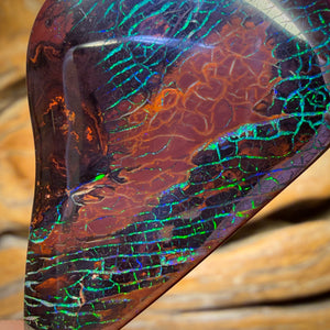 60.1cts - “Snake Skin” Super Cool Pattern Top Tribal very Bright Australian Boulder Opal from Koroit