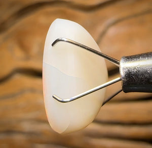 Auction Fall-Through = Your Gain! 🔥 Now More Than 50% Off RRP 🚨 5.6cts - South Australian White Opal. RECUTTER’S DELIGHT