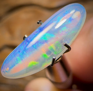 1.7cts - Lightning Ridge Crystal Opal