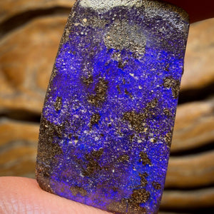 20.1cts - Queensland Boulder Seam Opal from Winton