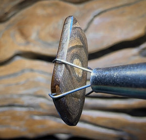 7.3cts - “Electric Purple”Queensland Boulder Seam Opal