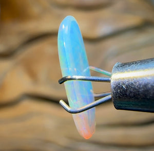 0.85cts - Lightning Ridge Crystal Opal - Opal Whisperers