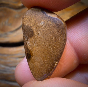 22.3cts - “Donna”Queensland Boulder Seam Opal Picture Stone