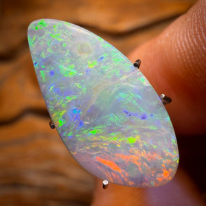 Bargain Card! 3.9cts - Australian Boulder Opal Doublet