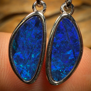 Ohrstecker aus Sterlingsilber mit australischem Boulder-Opal-Doublet