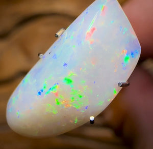 4.6cts - South Australian Light Opal Crystal from Coober Pedy - Opal Whisperers