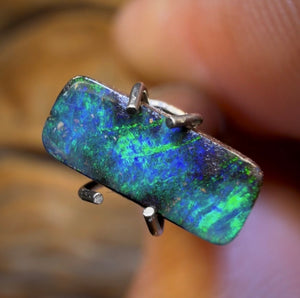 0.95cts - Queensland Boulder Seam Opal from Winton. Australian Opal