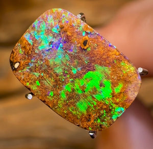 3.4cts - Winton Seam Opal. Australian Boulder Opal - Opal Whisperers