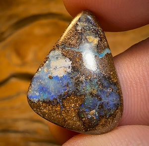 14.9cts - Queensland Boulder Seam Opal