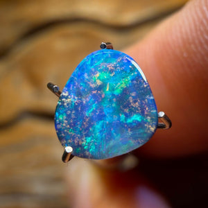 1,3cts - Queensland Boulder Seam Opal. Australischer Opal
