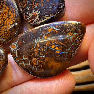 š190.4cts - 5x Australian Tribal Boulder Opalās. Wholesale Dealers Parcel