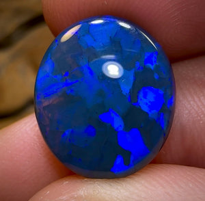 8.3cts - Australian Black Opal from Lightning Ridge. GEM QUALITY - Opal Whisperers