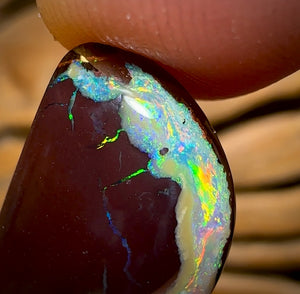 14.7cts - Yowah Nut Kernel Opal. Unique Cut
