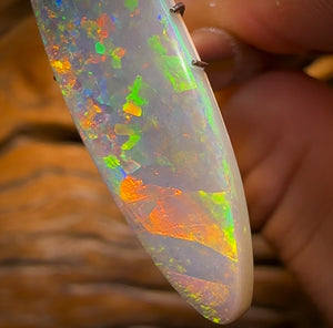 11.1cts - Rare South Australian Dark Opal from Mintabie