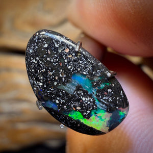 2.1cts - Australian Boulder Seam Opal