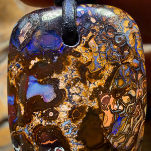 24 x 21mm - Gebohrte Tribal Queensland Boulder Opal Halskette