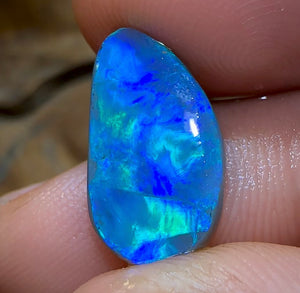 4.15cts - Lightning Ridge Black Opal Rub - Opal Whisperers