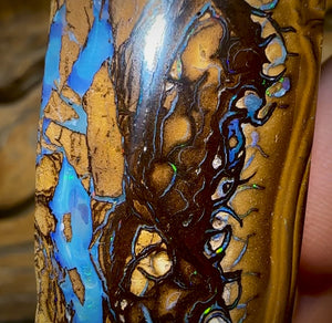 137.2cts - Extra Large Tribal Queensland Boulder Opal from Yowah