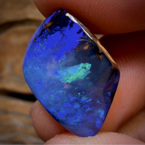 17.9cts - “Big Bold Blue Banger ”Gem Queensland Boulder Seam Opal
