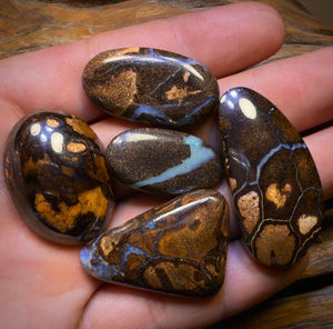 š 212.6cts - 5x Australian Boulder Seam Opalās. Wholesale Dealers Parcel BARGAIN