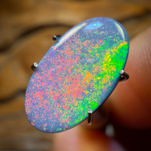 2,5 Karat – Lightning Ridge Opal-Doublette