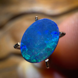 Dad Wildcard! 0.6cts - Australian Boulder Opal Doublet