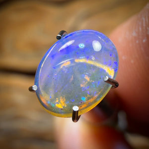 0.85cts - Lightning Ridge Crystal Opal
