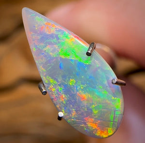 0.8cts - Lightning Ridge Black Crystal Opal - Opal Whisperers