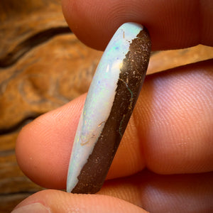 19.5cts - Queensland Boulder Seam Opal. Ice Blue Australian Opal