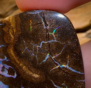78cts - “Brolga Dance” Amazing Queensland Boulder Seam Opal Picture Stone