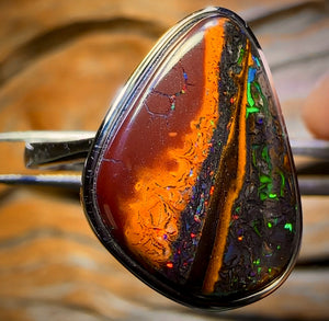 Landscape MUMMY Sterling Silver - Solid Tribal Boulder Opal Picture Stone Ring with Electric Colours