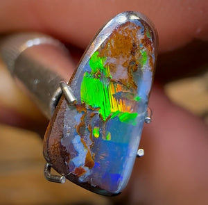 2cts - Hologram Australian Boulder Seam Opal - Opal Whisperers