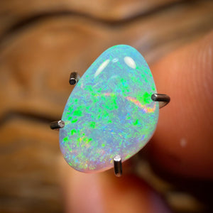 🔨 AUCTION 🔨 0.95cts - Solid Australian Boulder Pipe Crystal Opal